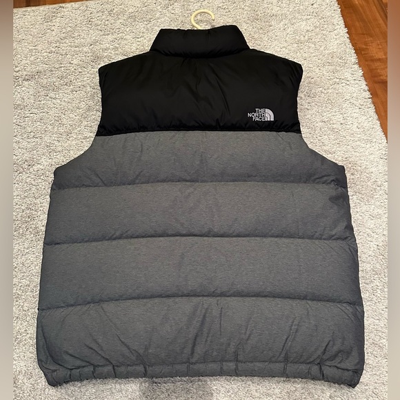 The North Face Dark Grey Nuptse 700 Vest Men’s Size Large - Picture 2 of 7
